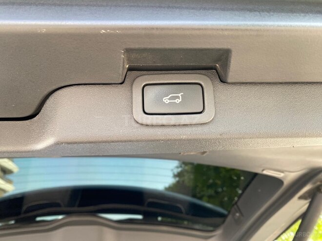 Land Rover Discovery 2018, 170,000 km - 3.0 l - Bakı