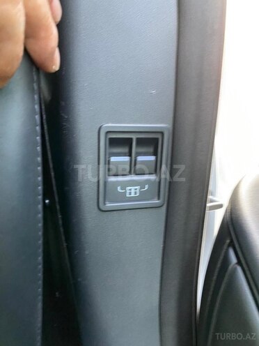 Land Rover Discovery 2018, 170,000 km - 3.0 l - Bakı