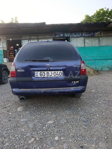 Opel Vectra 1996, 261,232 km - 2.0 l - Quba