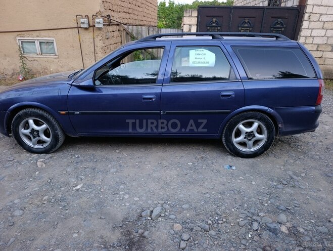 Opel Vectra 1996, 261,232 km - 2.0 l - Quba
