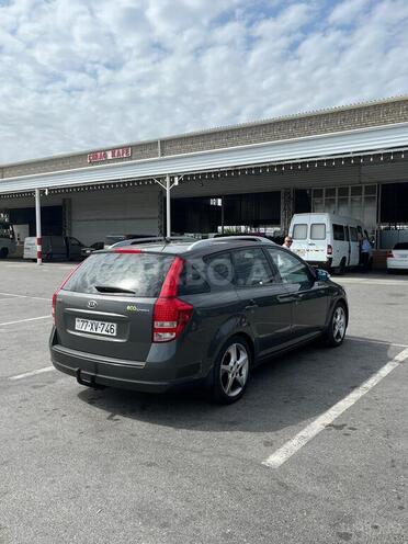 Kia  2010, 230,000 km - 1.6 l - Bakı