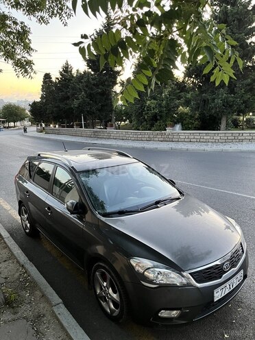 Kia  2010, 230,000 km - 1.6 l - Bakı
