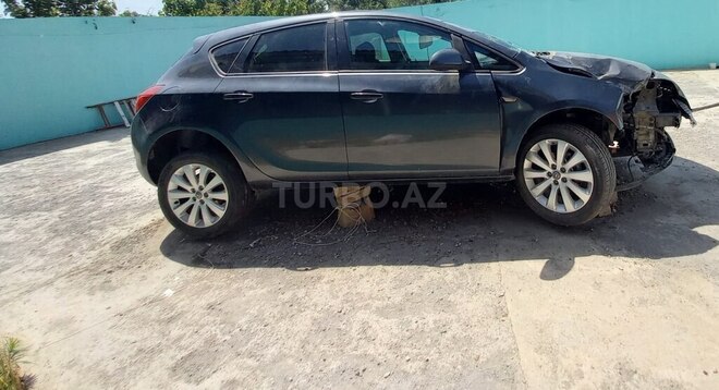 Opel Astra 2009, 273,599 km - 1.6 l - Gəncə