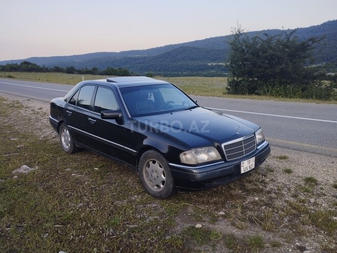 Mercedes C 220 1995, 547,134 km - 2.2 l - Qusar