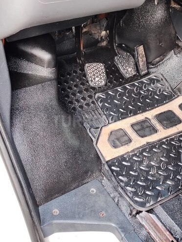 Ford Transit-13