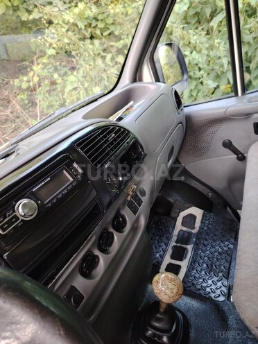 Ford Transit-6