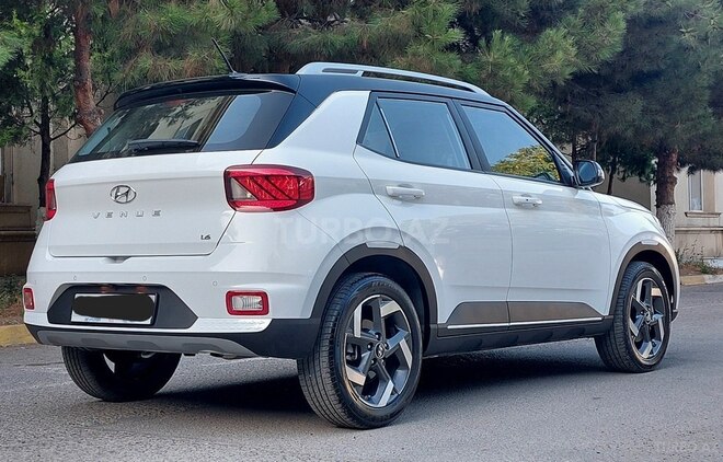 Hyundai Venue 2024, 9,000 km - 1.6 l - Bakı
