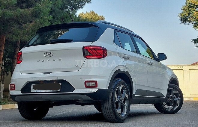 Hyundai Venue 2024, 9,000 km - 1.6 l - Bakı