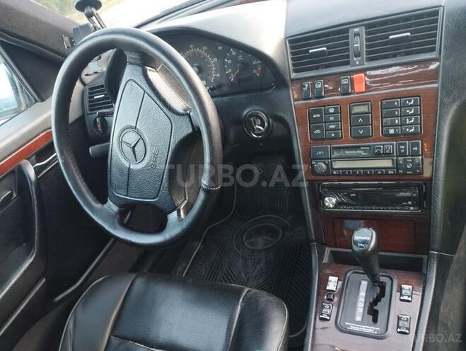 Mercedes C 220 1995, 547,134 km - 2.2 l - Qusar