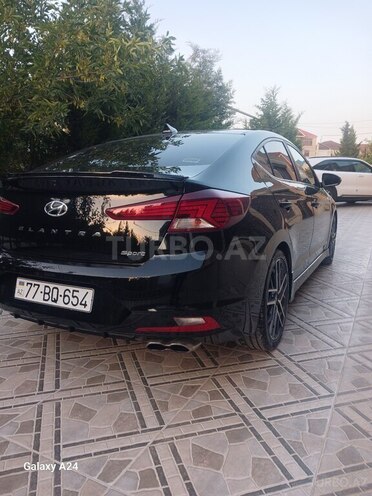 Hyundai Elantra 2019, 146,317 km - 1.6 л - Bakı