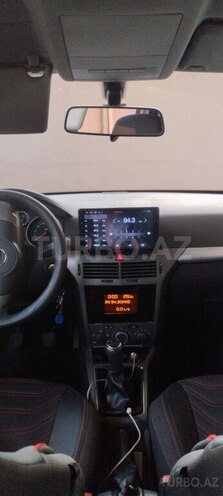 Opel Astra 2005, 270,000 km - 1.4 l - Gəncə