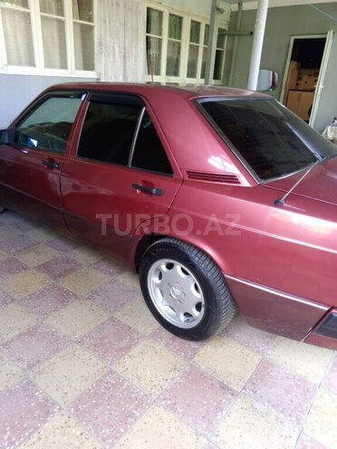 Mercedes 190 1990, 404,800 km - 2.0 l - Göygöl