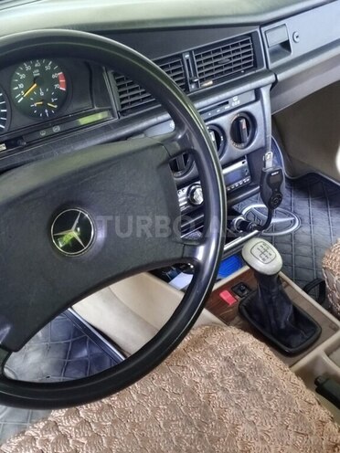 Mercedes 190 1990, 404,800 km - 2.0 l - Göygöl