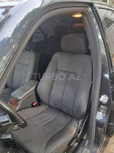 Mercedes E 240 1998, 235,000 km - 2.4 l - Bakı