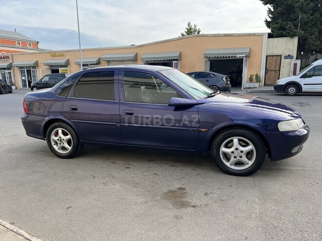 Opel Vectra 1998, 245,000 km - 2.0 l - Bakı