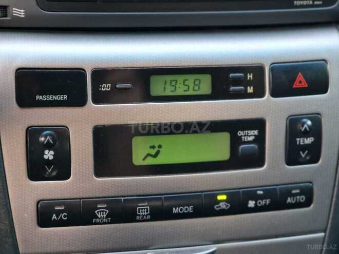 Toyota Corolla 2006, 235,000 km - 1.4 l - Bakı