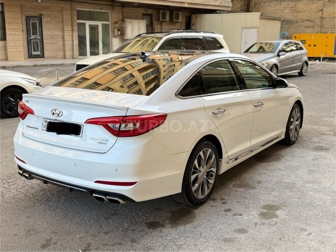 Hyundai Sonata-5
