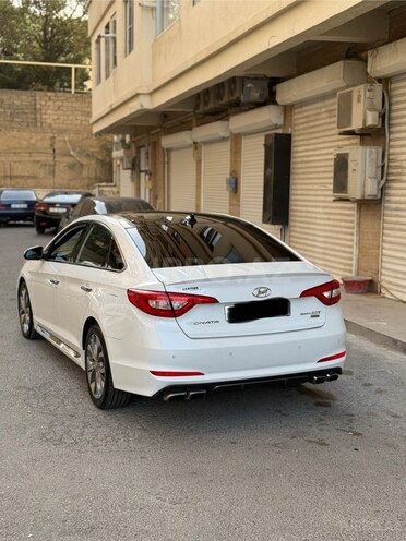 Hyundai Sonata-2