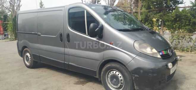 Opel Vivaro 2012, 335,000 km - 2.5 l - Bakı