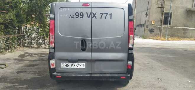 Opel Vivaro 2012, 335,000 km - 2.5 l - Bakı