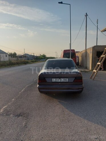 Mercedes E 300 d 1993, 350,000 km - 3.2 l - Bakı
