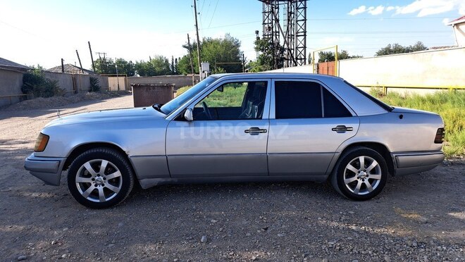 Mercedes E 300 1995, 400,000 km - 3.0 l - Naxçıvan