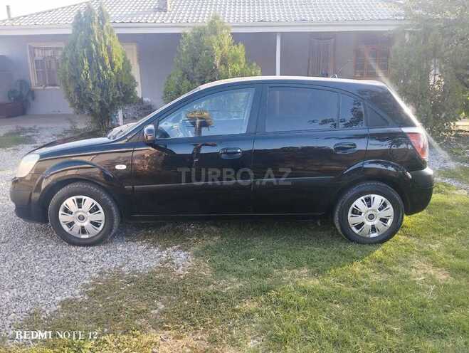 Kia Rio 2007, 280,000 km - 1.5 l - Yevlax