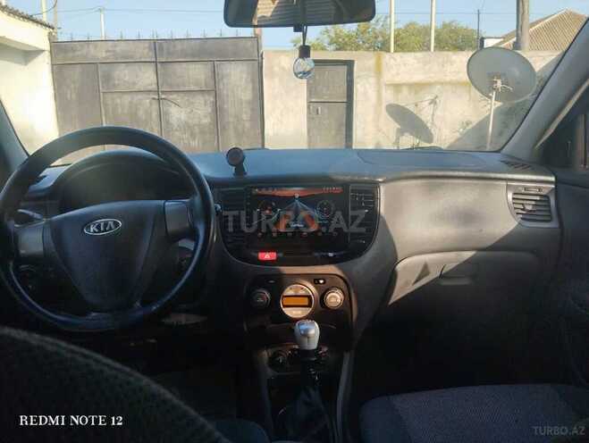 Kia Rio 2007, 280,000 km - 1.5 l - Yevlax