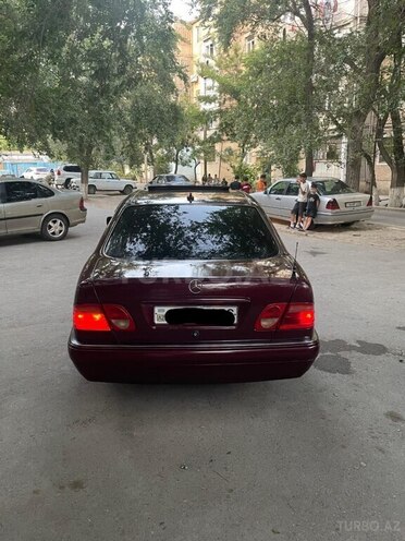 Mercedes E 230 1998, 225,566 km - 2.3 l - Bakı