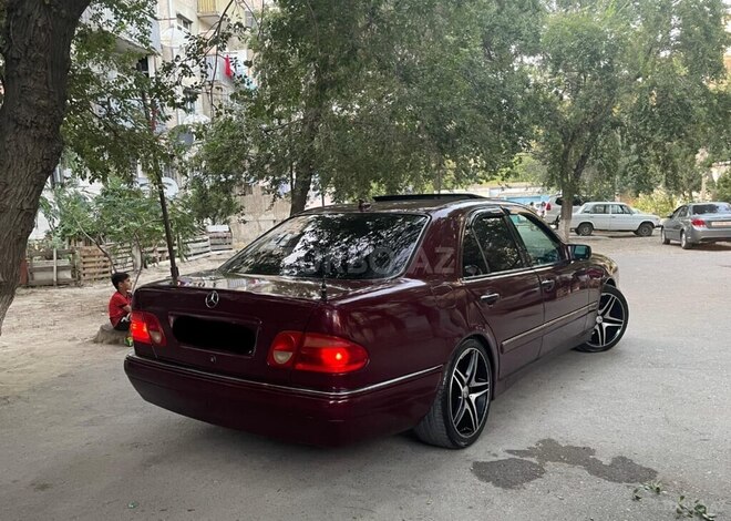 Mercedes E 230 1998, 225,566 km - 2.3 l - Bakı