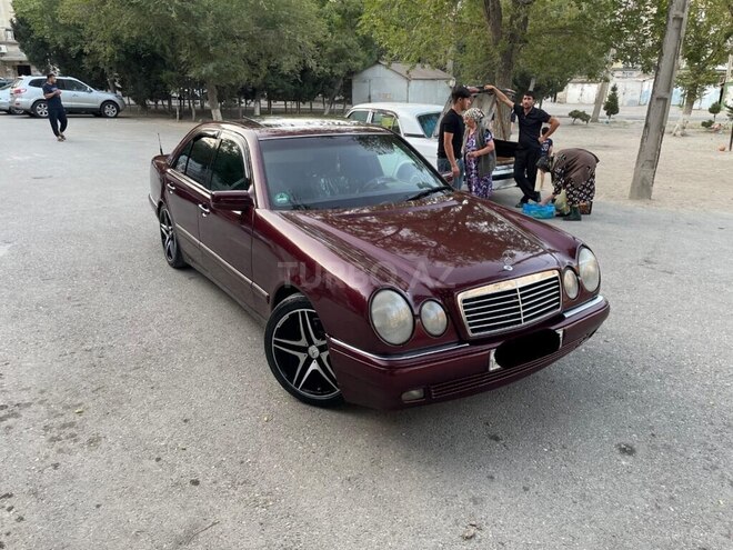 Mercedes E 230 1998, 225,566 km - 2.3 l - Bakı