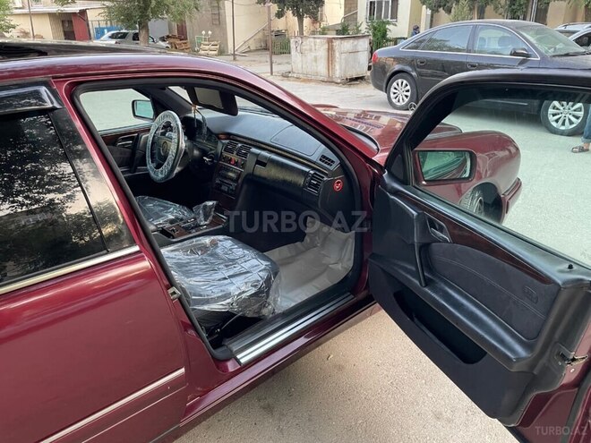 Mercedes E 230 1998, 225,566 km - 2.3 l - Bakı
