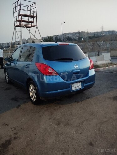 Nissan Tiida-4