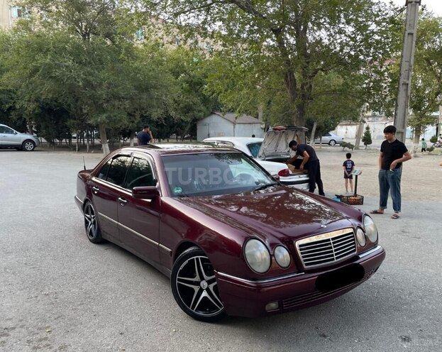 Mercedes E 230 1998, 225,566 km - 2.3 l - Bakı
