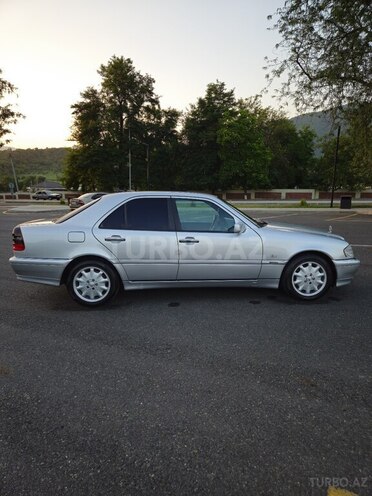 Mercedes C 220 d 2000, 3,045,900 km - 2.2 l - Zaqatala