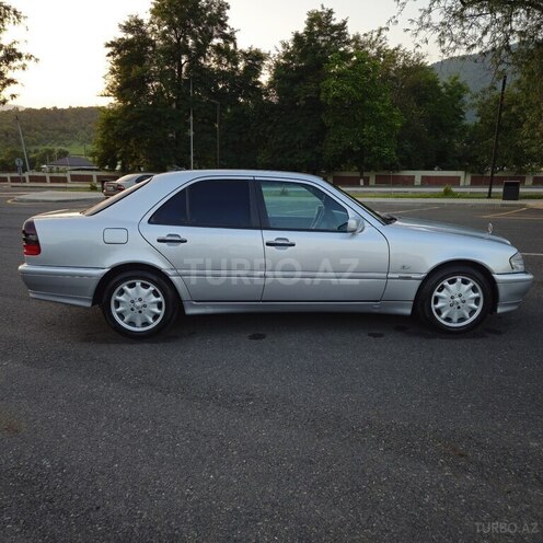 Mercedes C 220 d 2000, 3,045,900 km - 2.2 l - Zaqatala
