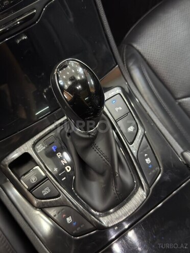 Hyundai Grandeur-10