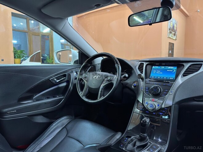Hyundai Grandeur-21