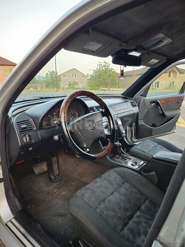 Mercedes C 220 d 2000, 3,045,900 km - 2.2 l - Zaqatala