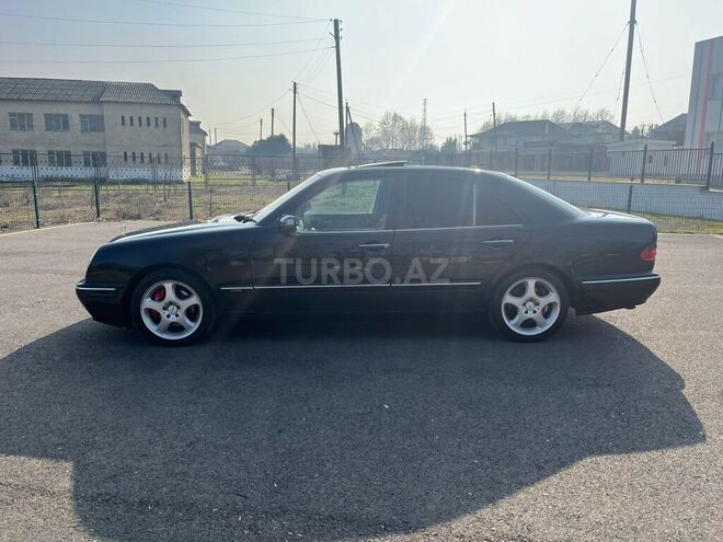 Mercedes E 320 2000, 420,000 km - 3.2 л - Masallı