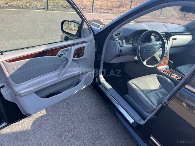 Mercedes E 320 2000, 420,000 km - 3.2 л - Masallı