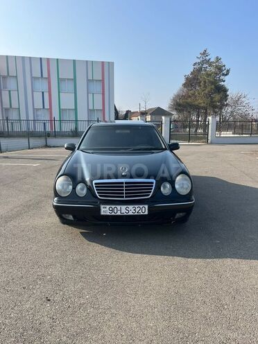 Mercedes E 320 2000, 420,000 km - 3.2 л - Masallı