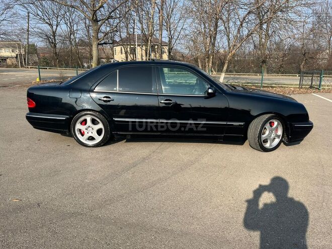 Mercedes E 320 2000, 420,000 km - 3.2 л - Masallı