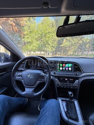 Hyundai Avante 2016, 258,000 km - 1.6 л - Bakı