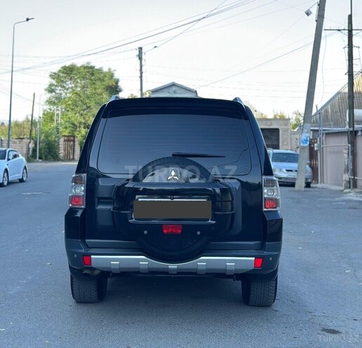 Mitsubishi Pajero 2009, 163,000 km - 3.0 l - Bakı
