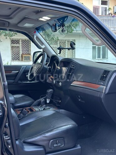 Mitsubishi Pajero 2009, 163,000 km - 3.0 l - Bakı