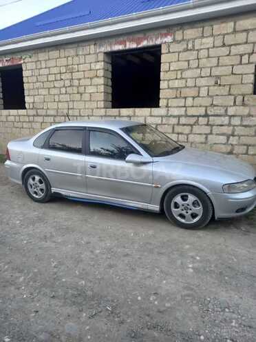 Opel Vectra-3