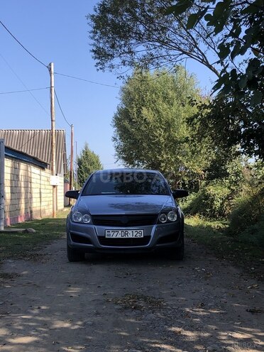 Opel Astra 2007, 450,000 km - 1.3 l - Astara