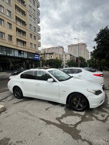 BMW 520 2005, 250,000 km - 2.2 l - Bakı