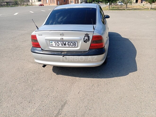 Opel Vectra 1997, 350,000 km - 2.0 l - Gəncə